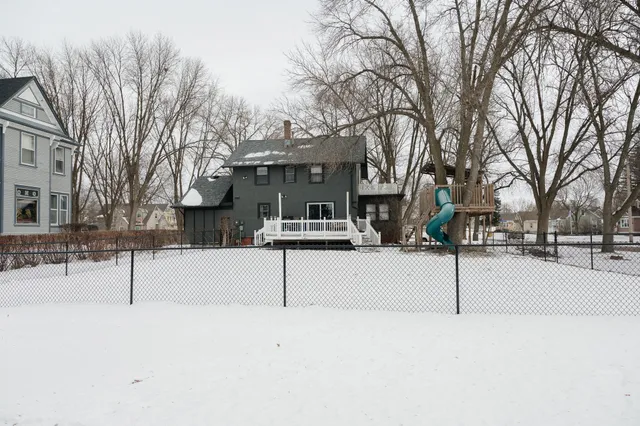 $184,000 | 226 South Linton Street, Blue Earth, MN 56013