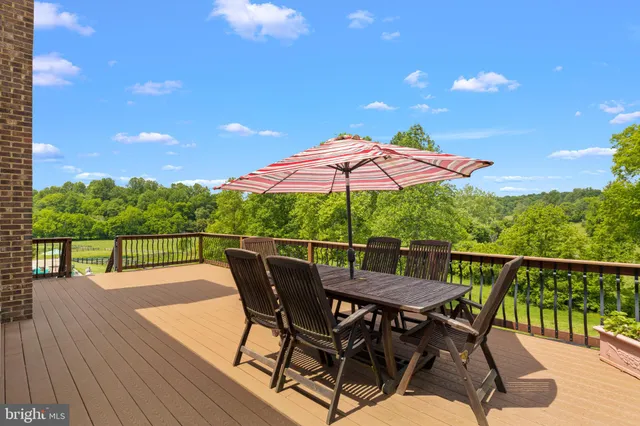 $2,250,000 | 7312 Oak Lane, Marshall, VA 20115