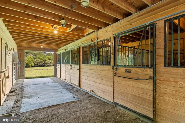 $2,250,000 | 7312 Oak Lane, Marshall, VA 20115