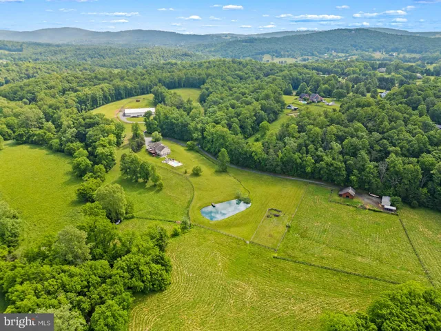 $2,250,000 | 7312 Oak Lane, Marshall, VA 20115