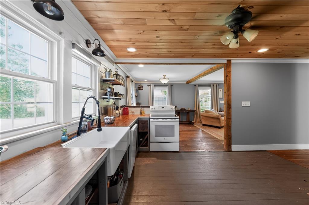 1228 Tussey Road Lexington, NC 27295 - Photo 11 of 32