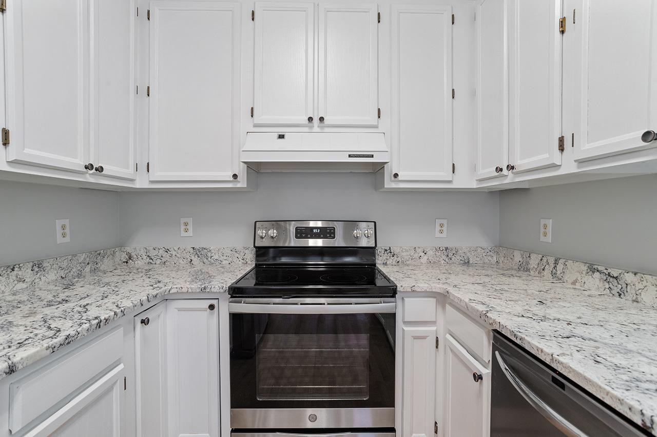 3715 Carnegie Lane Raleigh, NC 27612 - Photo 16 of 37 Stainless Appliances including Refrigerator
