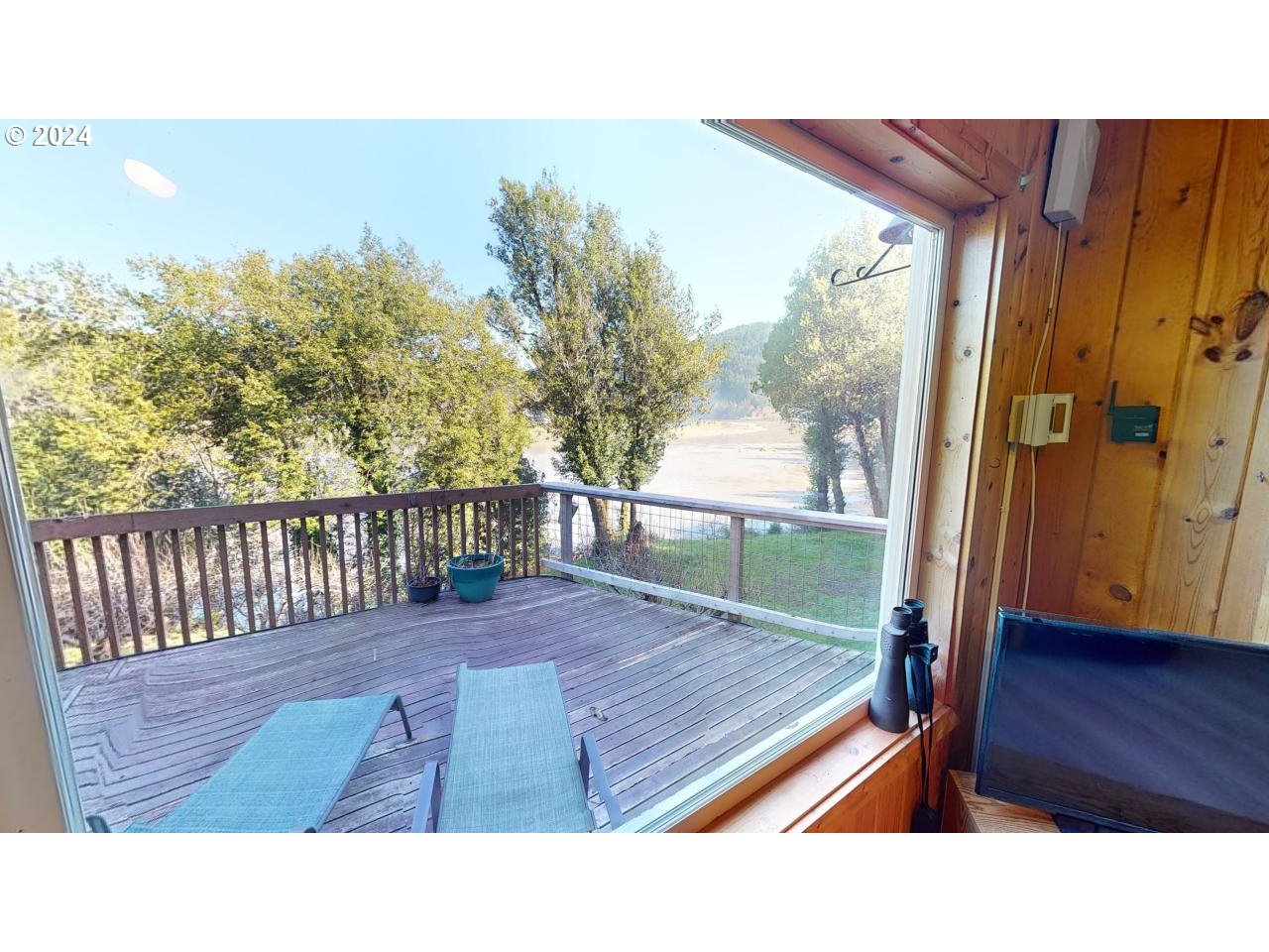 97033 Jerry's Flat Road Gold Beach, OR 97444 - Photo 4 of 46 Gallery Image 4