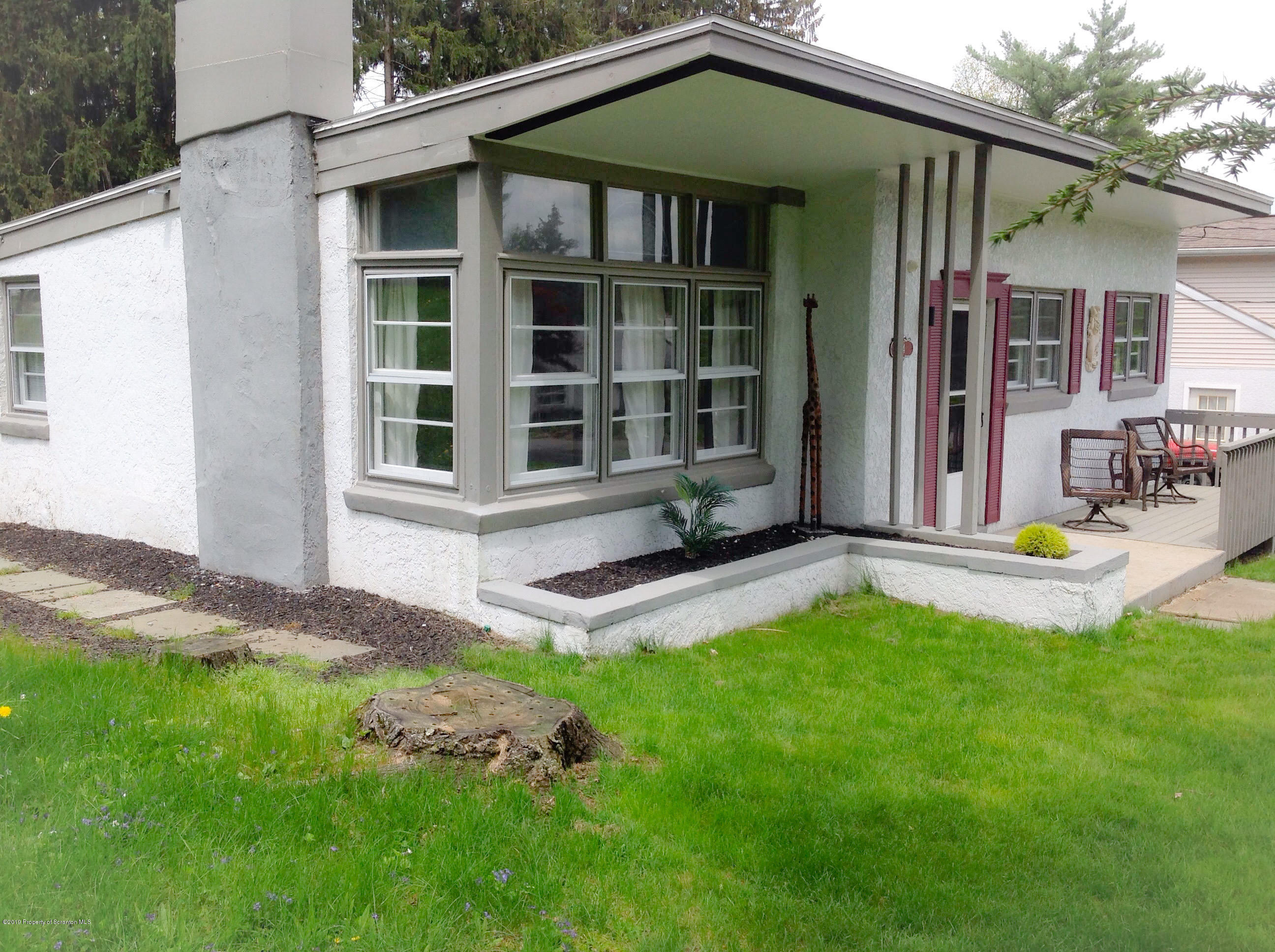 114 Ruth Avenue Clarks Summit, PA 18411 - Photo 3 of 13 Gallery Image 3