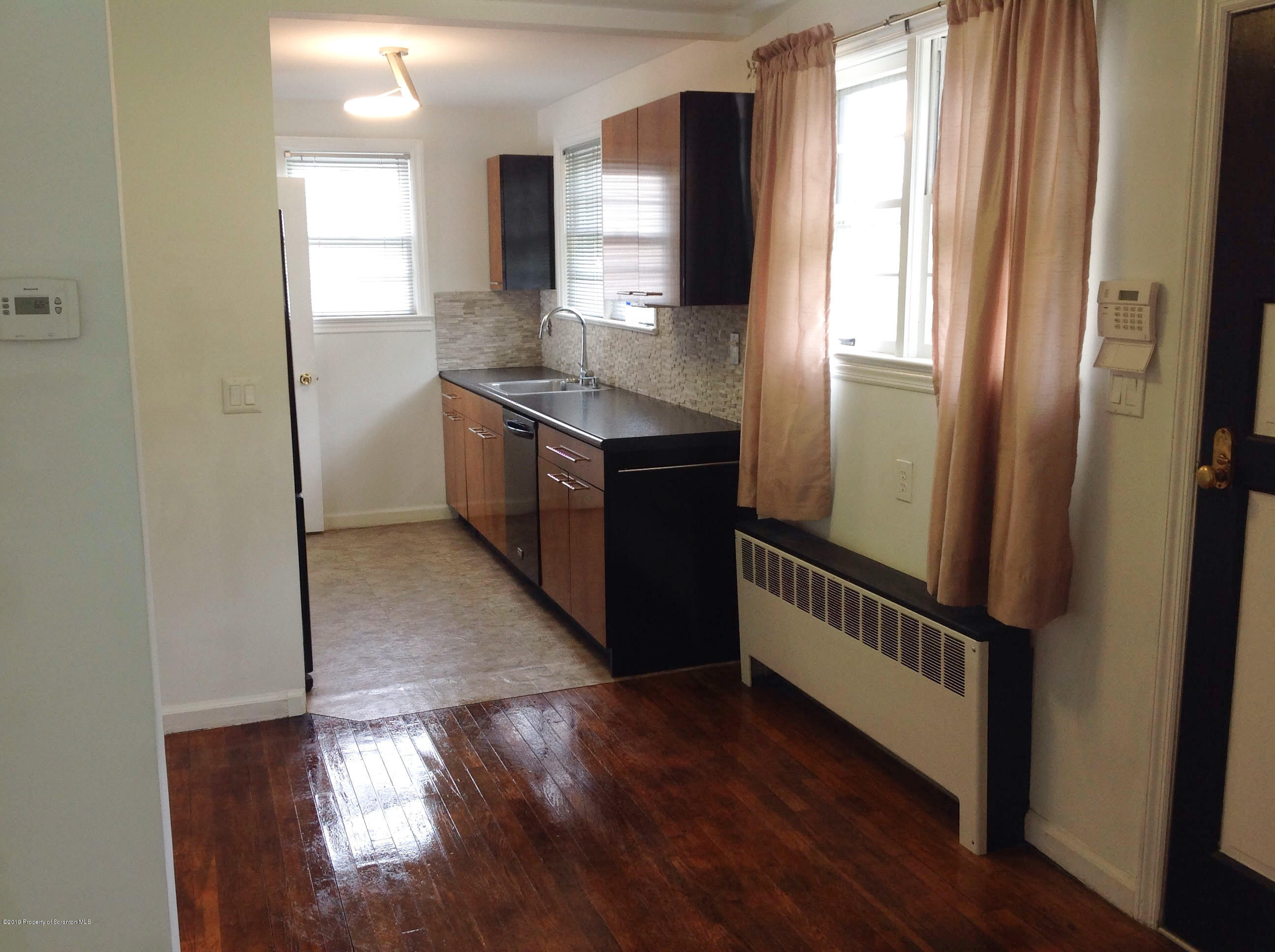 114 Ruth Avenue Clarks Summit, PA 18411 - Photo 5 of 13 Gallery Image 5
