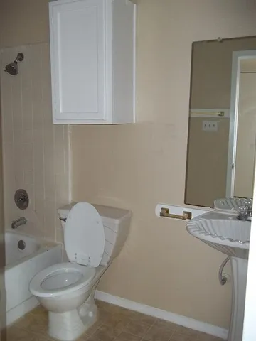 $1,545 | 1757 Carrington Drive, Glenn Heights, TX 75154