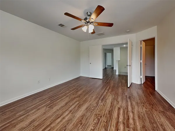 $1,995 | 20719 Dickinson Manor Lane, Cypress, TX 77433