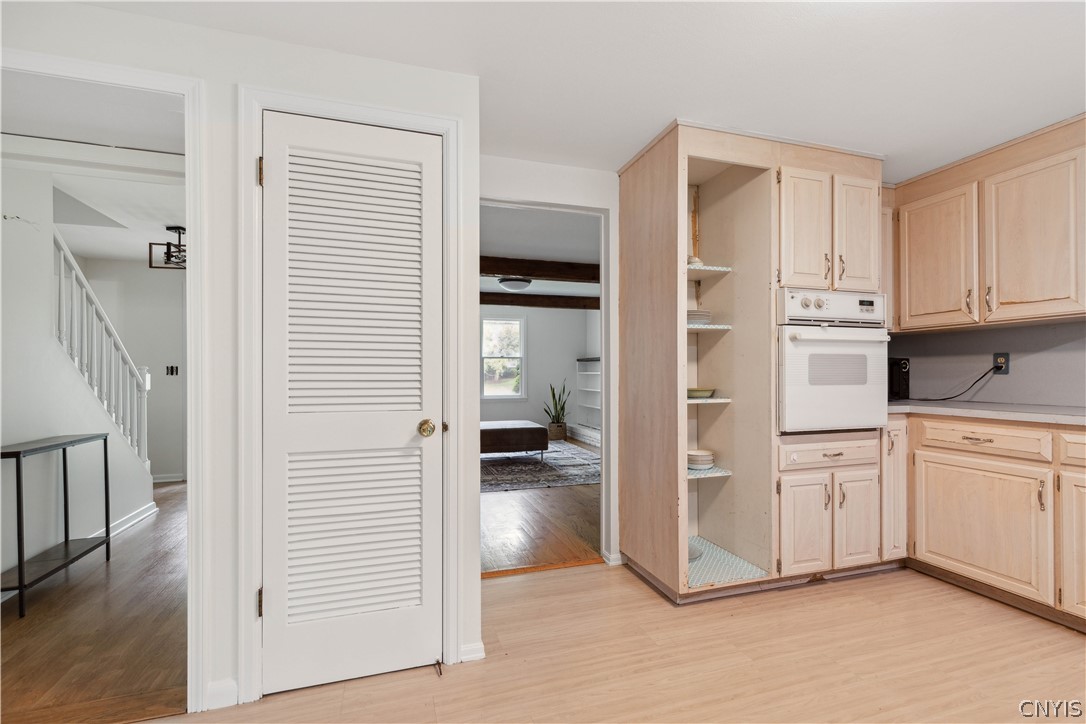 6317 Westerly Terrace DeWitt, NY 13078 - Photo 17 of 49