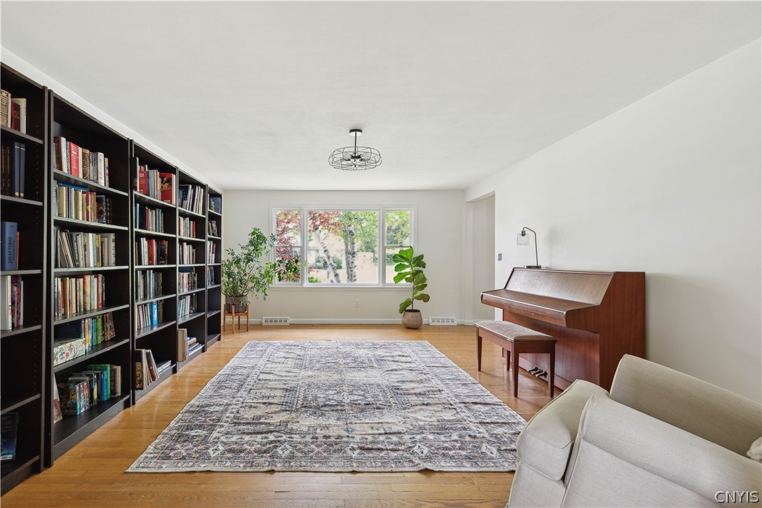 6317 Westerly Terrace DeWitt, NY 13078 - Photo 9 of 49