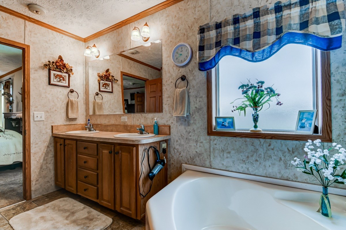 11635 Maurer Road Buffalo, IL 62515 - Photo 25 of 50 Gallery Image 25