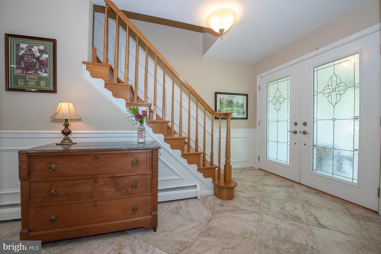 449 King Road West Chester, PA 19380 - Photo 5 of 63 Inviting Foyer