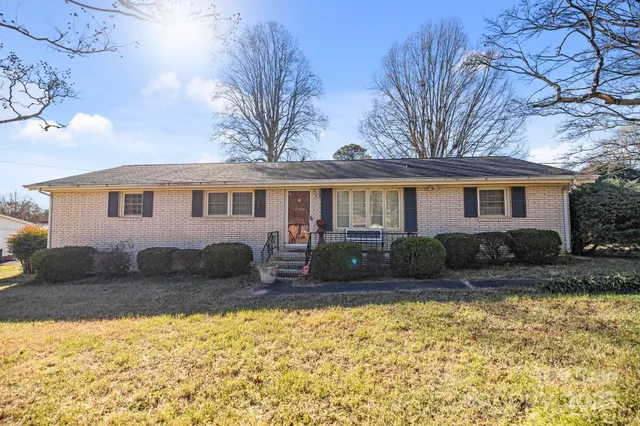 $245,000 | 1100 Avondale Road, Lowell, NC 28098