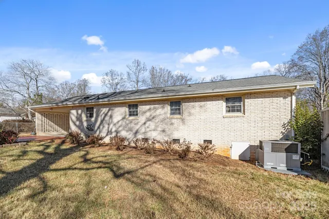 $245,000 | 1100 Avondale Road, Lowell, NC 28098