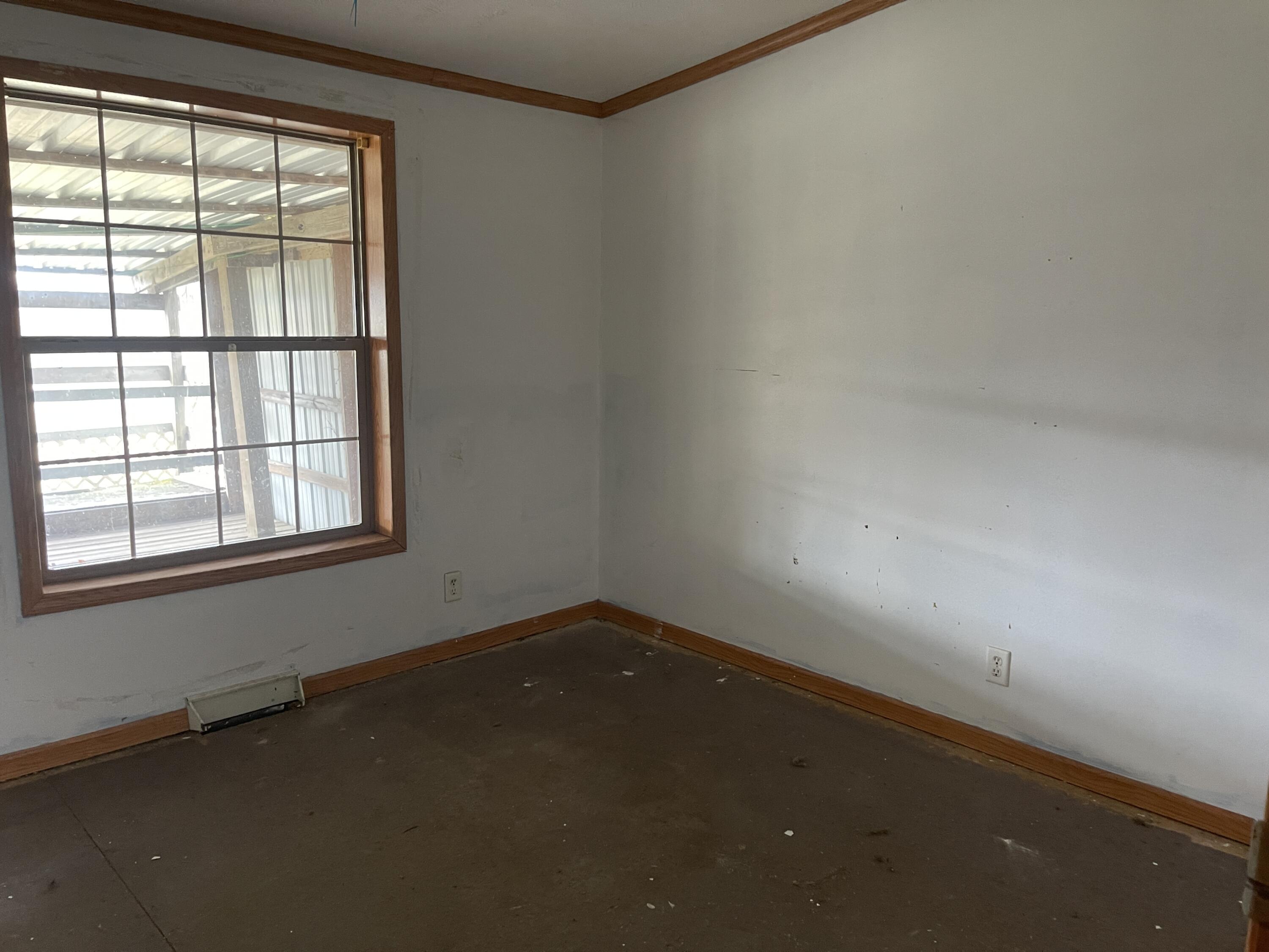 8534 Clough Road Parma, MI 49269 - Photo 4 of 33 IMG_5226