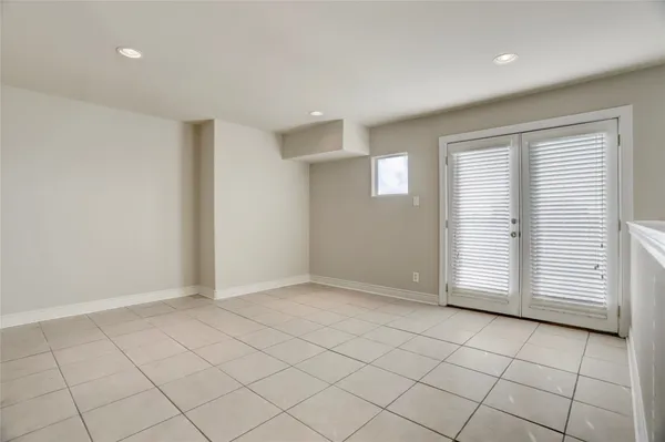 $2,900 | 9133 Creekstone Lake Drive, Houston, TX 77054