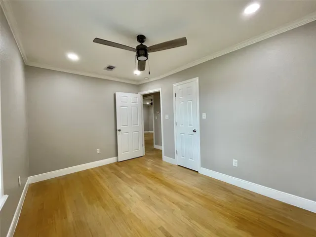 $1,350 | 817 North Chenango Street, Angleton, TX 77515