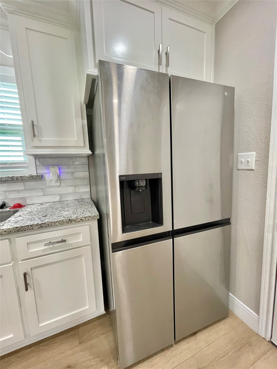 817 North Chenango Street Angleton, TX 77515 - Photo 9 of 17