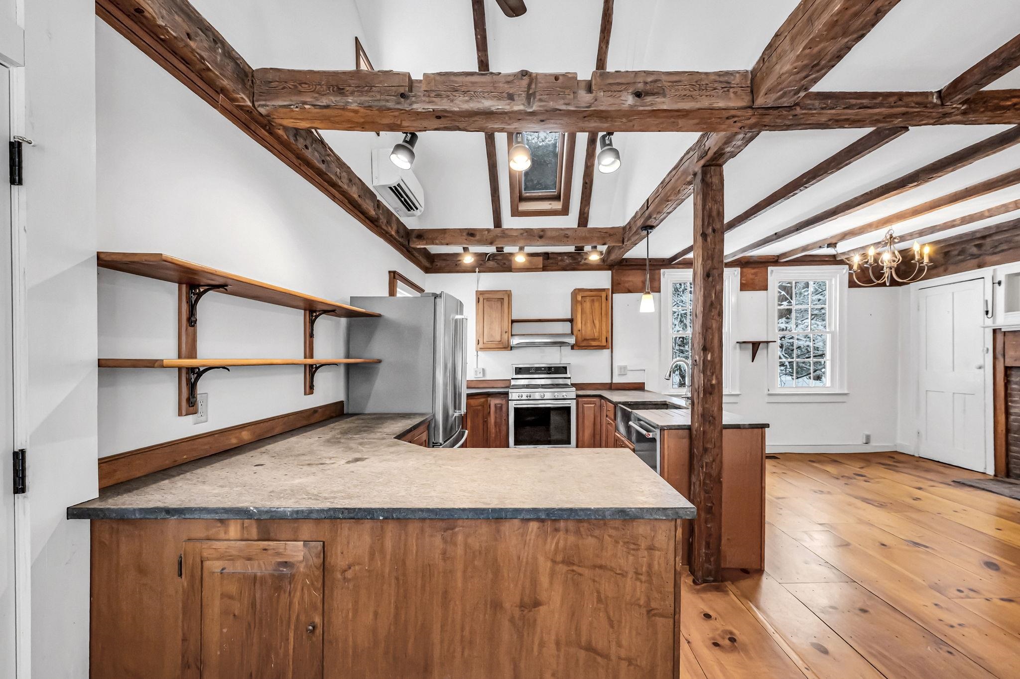 75 Westminster W Road Putney, VT 05346 - Photo 17 of 60