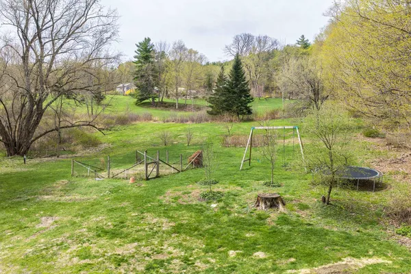$650,000 | 75 Westminster W Road, Putney, VT 05346