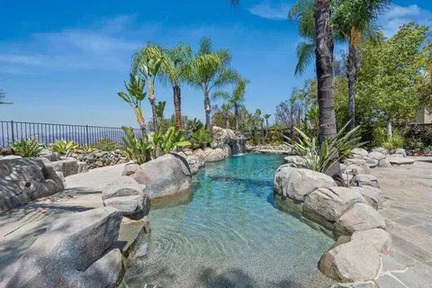 $750,000 | 39912 Hillsboro Circle, Murrieta, CA 92562