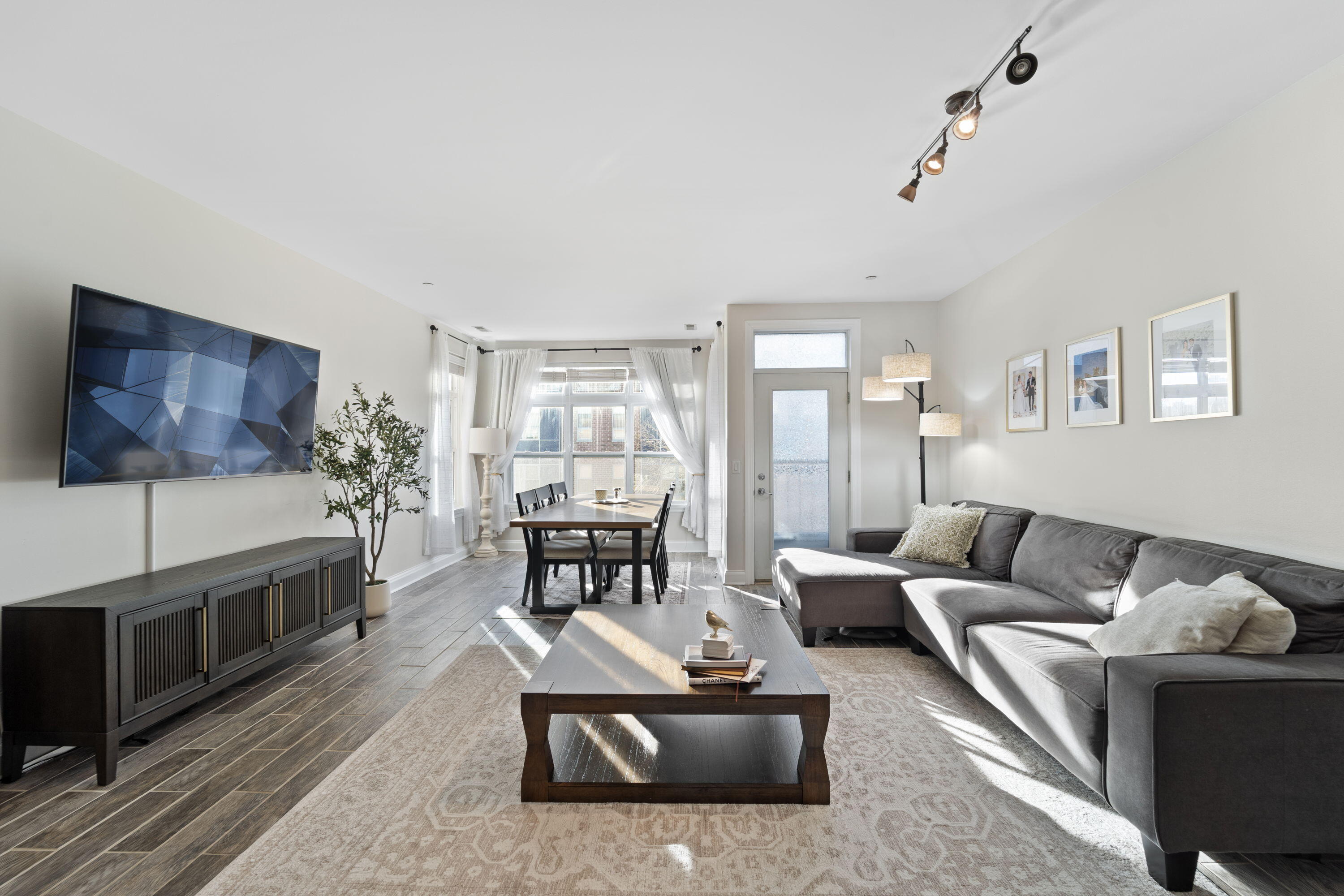 1915 North Water Street, Unit 408 Milwaukee, WI 53202 - Photo 2 of 22 Sunny Living Room