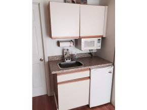 550 Winnacunnet Road, Unit 303 Hampton, NH 03842 - Photo 6 of 15