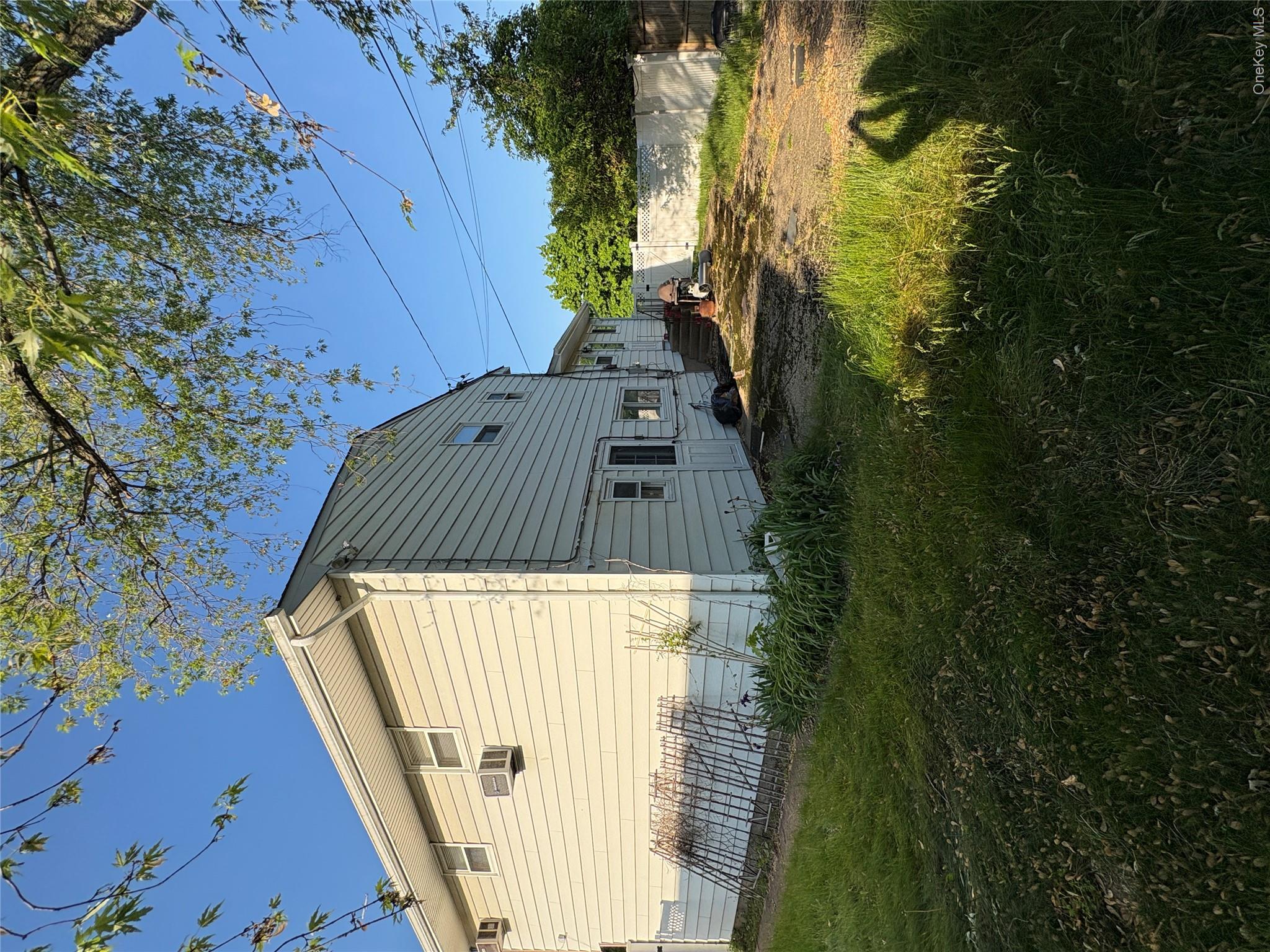 5 Skellington Road Plainview, NY 11803 - Photo 2 of 3