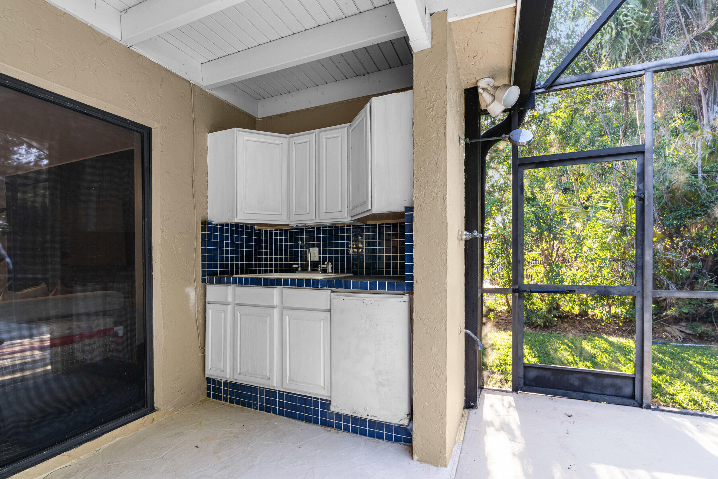 10264 Crosswind Road Boca Raton, FL 33498 - Photo 37 of 53 43
