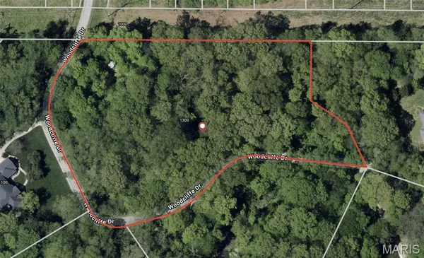 $87,500 | 1300 Woodcliffe Drive, Alton, IL 62002