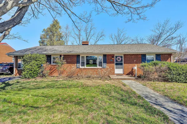 $339,900 | 3310 Melody Avenue, Roanoke, VA 24018