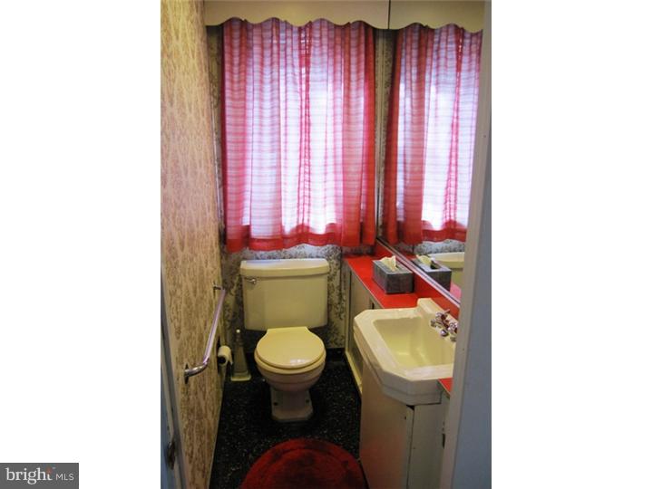 412 Valley Road Havertown, PA 19083 - Photo 14 of 25 Half Bath