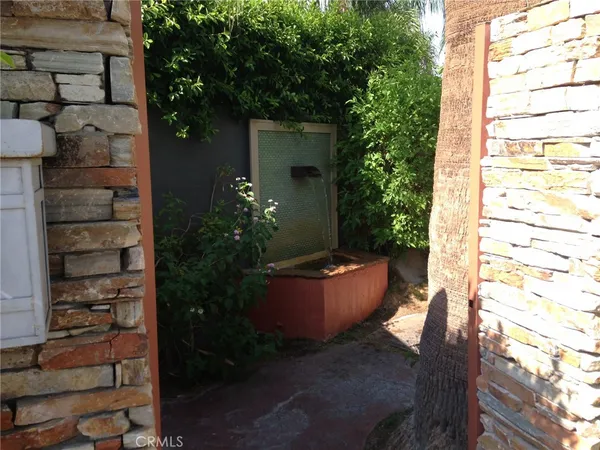 $1,495 | 912 East Chuckwalla Road, Palm Springs, CA 92262