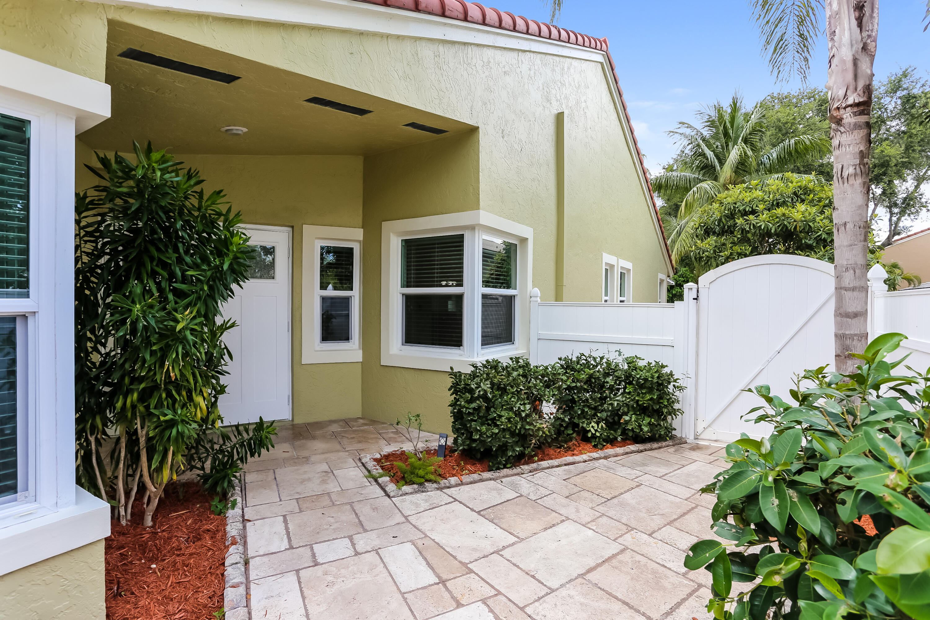 10339 Boca Springs Drive Boca Raton, FL 33428 - Photo 20 of 35 020-photo-rear-view-11094164