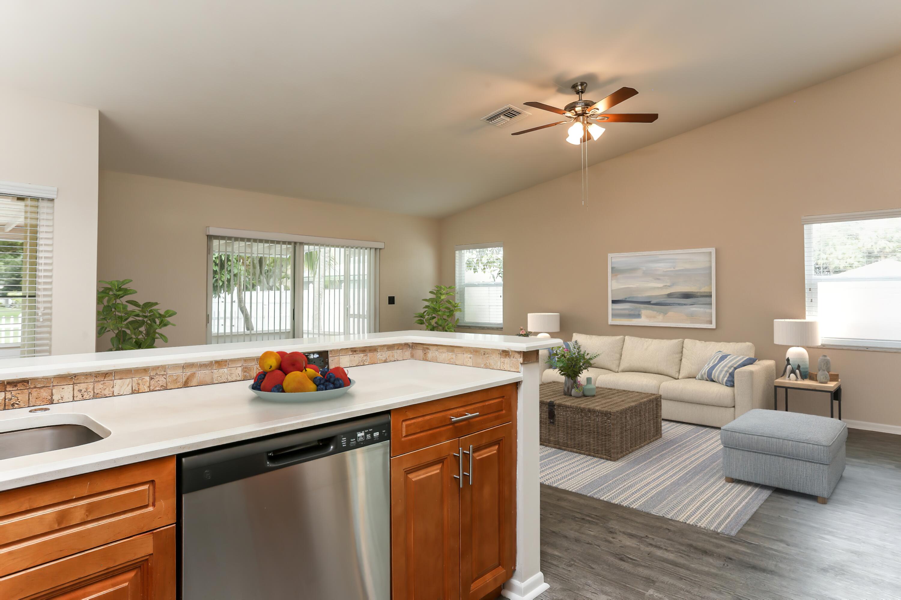 10339 Boca Springs Drive Boca Raton, FL 33428 - Photo 21 of 35 172875245123099426_172875245123099426_ki