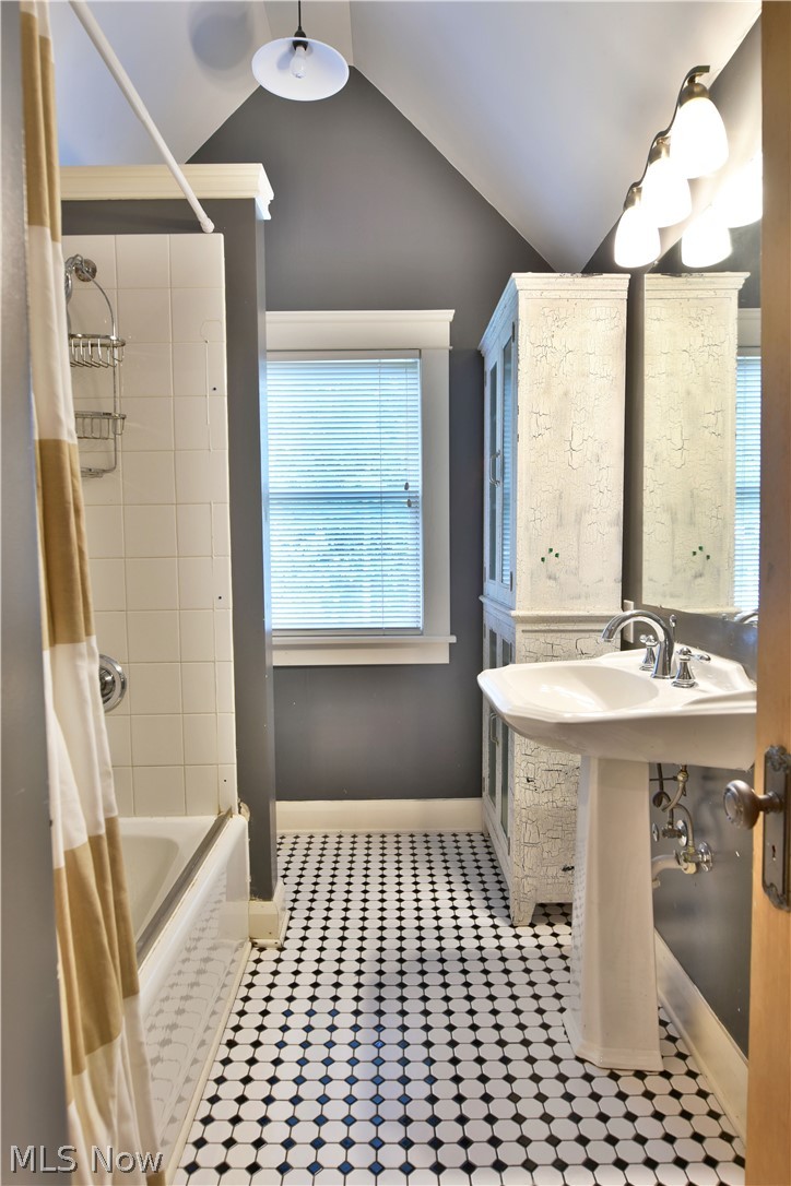 8637 Howland Springs Road Southeast Warren, OH 44484 - Photo 26 of 35 Gallery Image 26