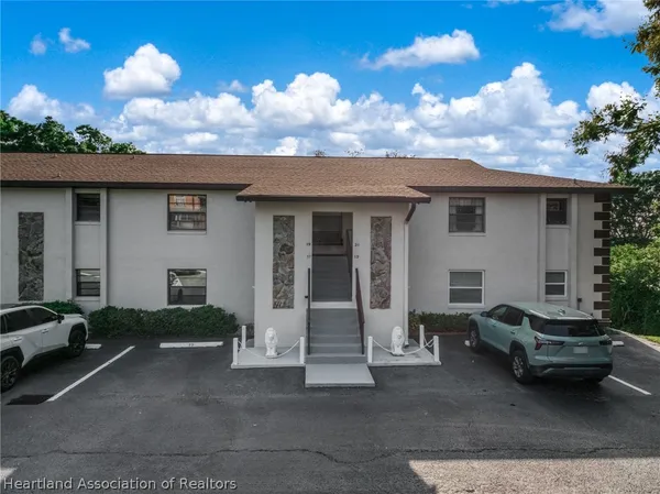 $124,000 | 11 A Miracle Avenue, Avon Park, FL 33825