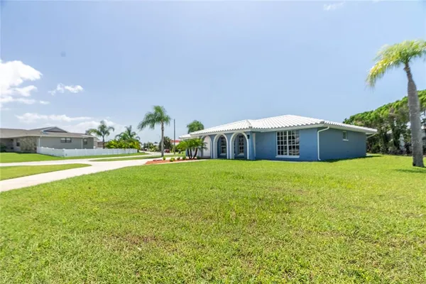 $299,000 | 3836 Topsail Trail, New Port Richey, FL 34652