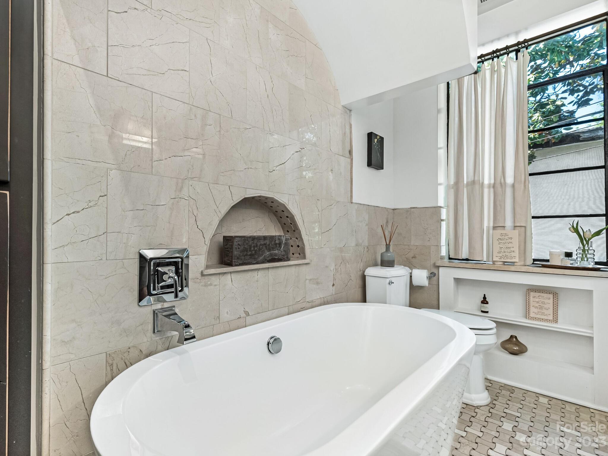 1610 Queens Road, Unit 8 Charlotte, NC 28207 - Photo 19 of 24 Gallery Image 19