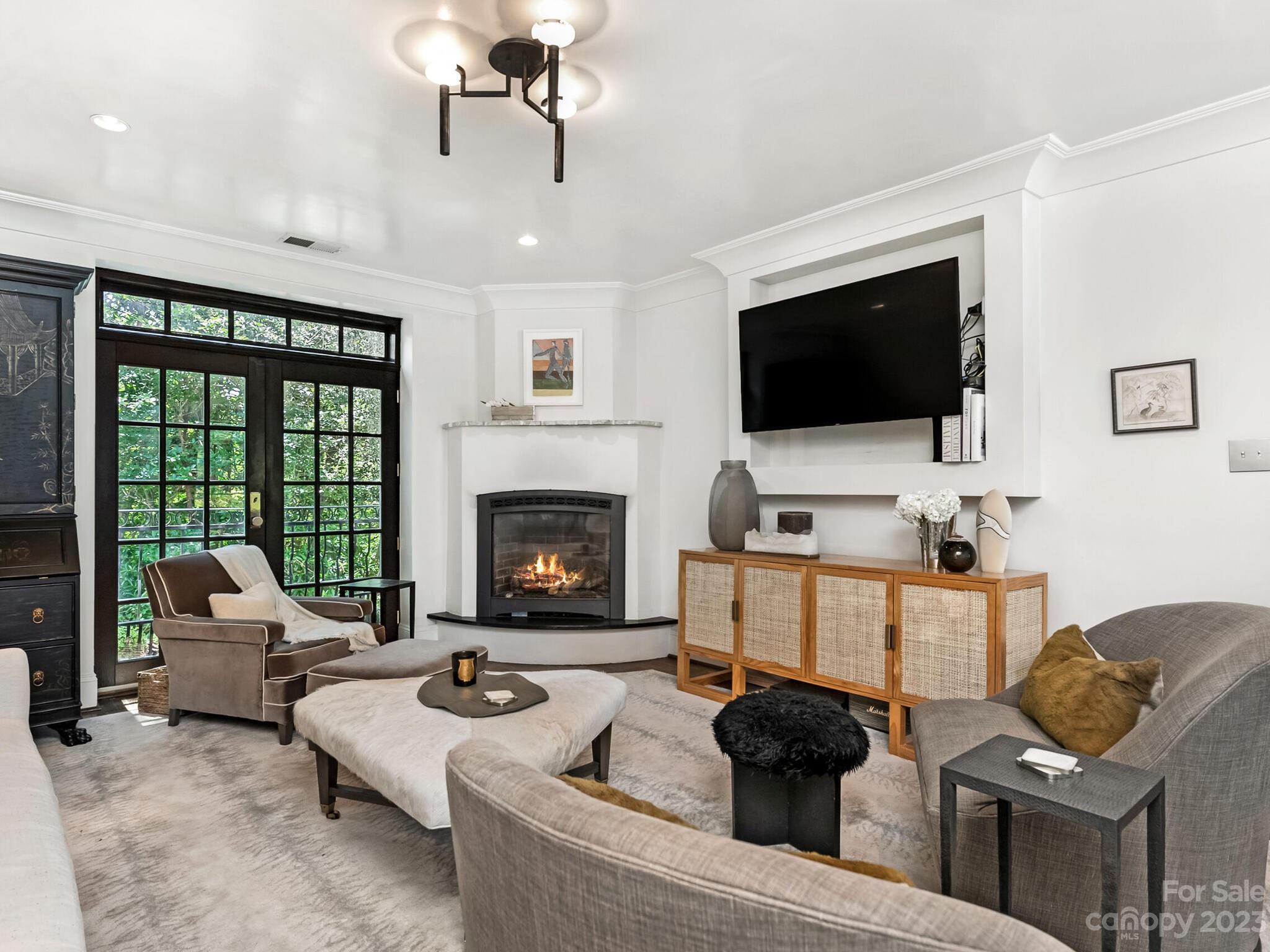 1610 Queens Road, Unit 8 Charlotte, NC 28207 - Photo 6 of 24 Gallery Image 6