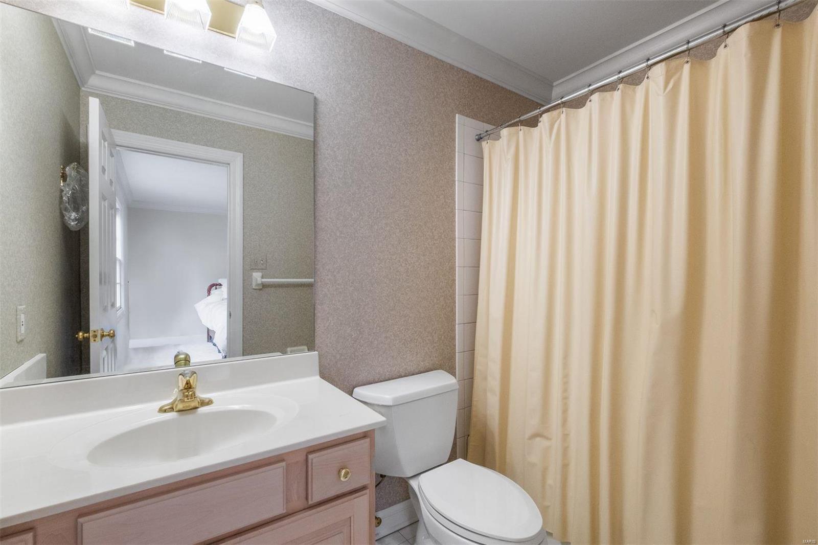 12536 Conway Road Creve Coeur, MO 63141 - Photo 21 of 33 Gallery Image 21