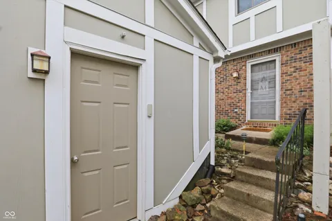 $285,000 | 362 Carmelaire Court, Carmel, IN 46032