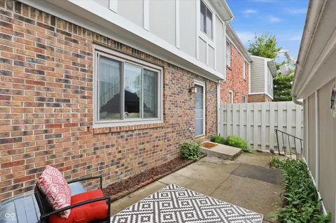 $285,000 | 362 Carmelaire Court, Carmel, IN 46032