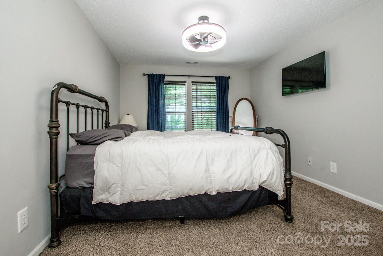 19901 Henderson Road, Unit M Cornelius, NC 28031 - Photo 27 of 41 Gallery Image 27