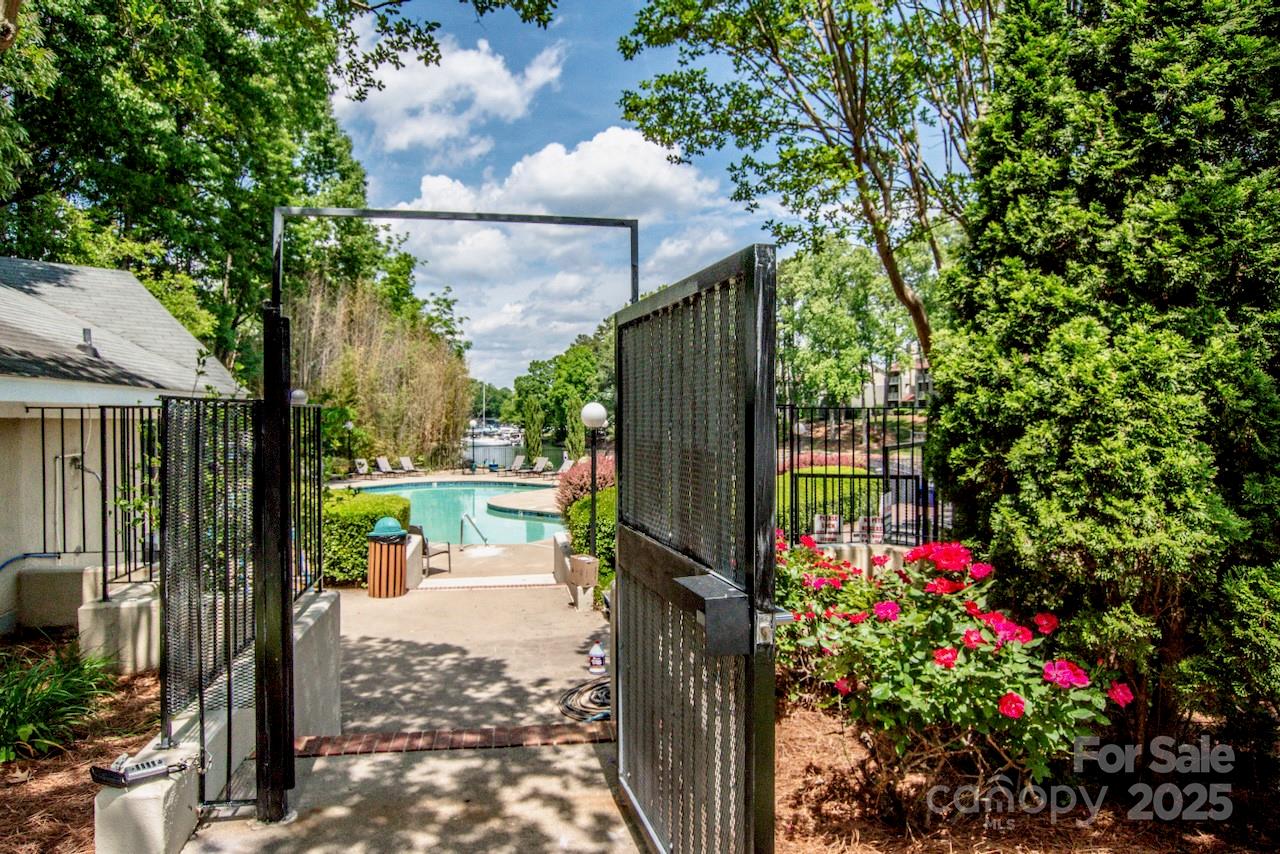 19901 Henderson Road, Unit M Cornelius, NC 28031 - Photo 40 of 41 Gallery Image 40