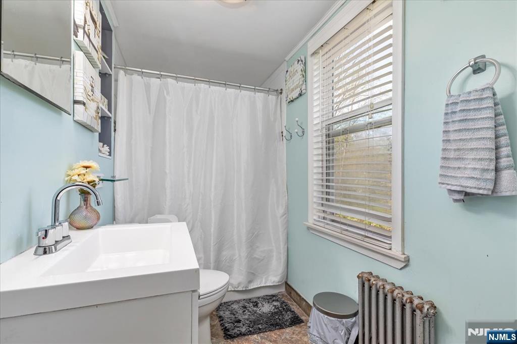 296 Berkeley Avenue Bloomfield, NJ 07003 - Photo 16 of 48