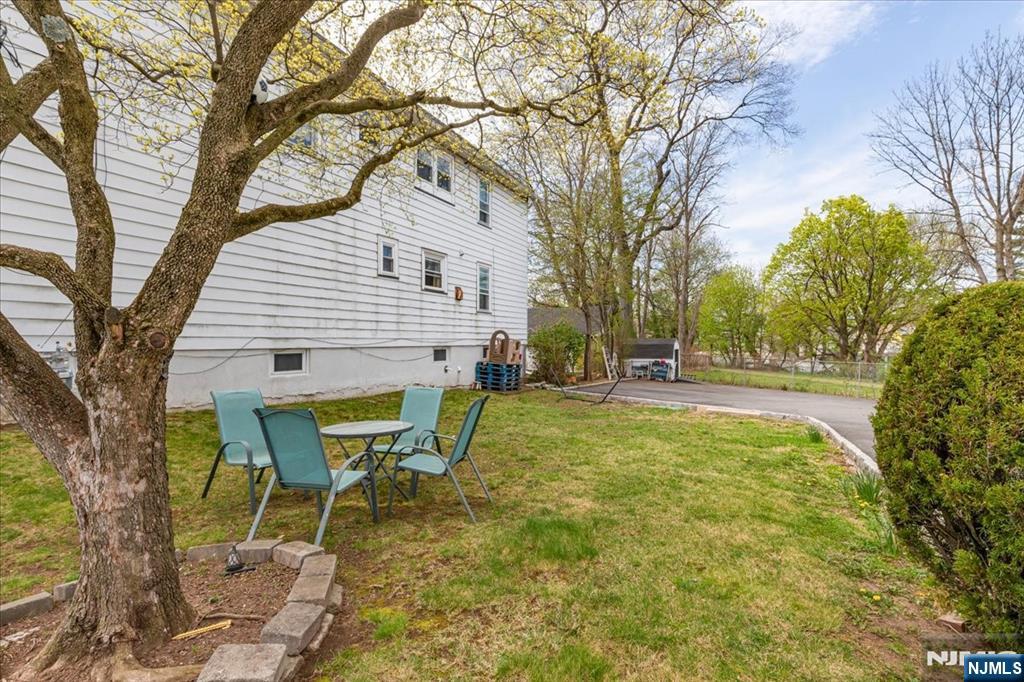 296 Berkeley Avenue Bloomfield, NJ 07003 - Photo 34 of 48