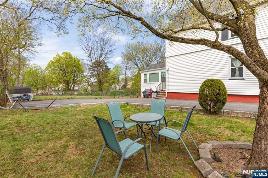 296 Berkeley Avenue Bloomfield, NJ 07003 - Photo 35 of 48