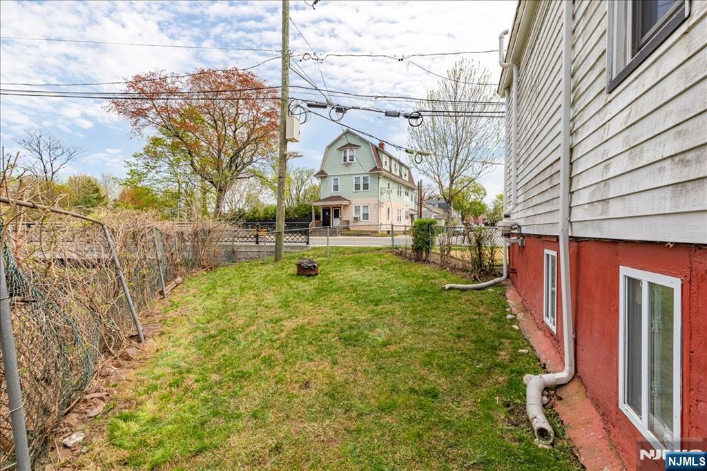 296 Berkeley Avenue Bloomfield, NJ 07003 - Photo 42 of 48