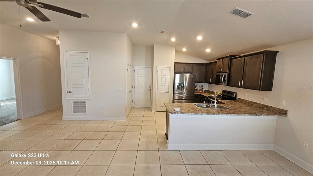 11 Birchtree Way Palm Coast, FL 32137 - Photo 5 of 19