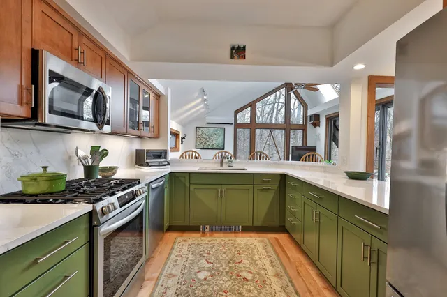 $885,000 | 559 Crimson Hawk Road, Plymouth, VT 05056